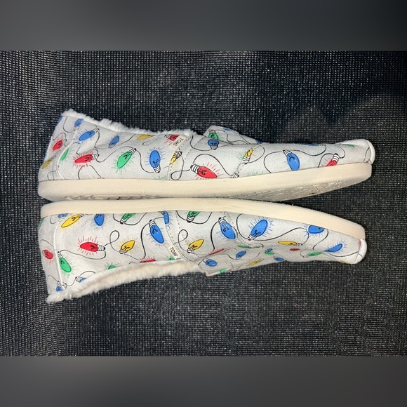 TOMS Colorful Christmas light shoes women size 8.5 - Picture 4 of 6